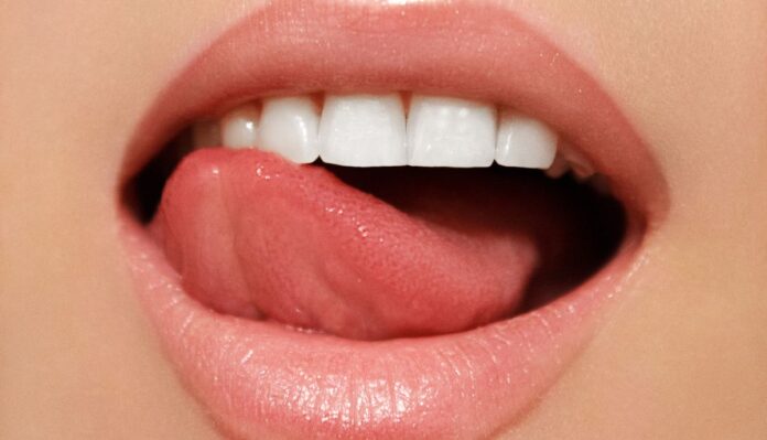 How do you Kill Bacteria in your Mouth Naturally?